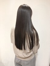ウラ(.ula) 髪質改善×ツヤさらロング