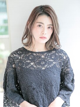 アフロディーテ ギンザ 秋葉原店(APHRODITE GINZA) 外ハネボブ/セクションカラー/ペールベージュ/秋葉原