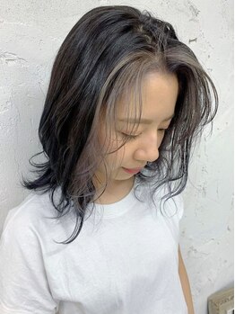 ヘアアトリエコモノ(hair l'atelier KoMoNo)の写真/髪型の印象は顔まわりが肝心！ショートからロングまで、こだわりのカットで"似合う"をつくります！