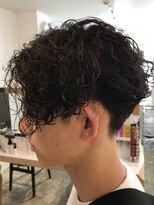 無造作ツイストスパイラルパーマツーブロック波巻きスパイラル