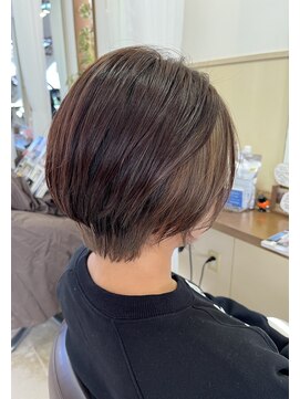 コアフィールフィス(COIFFURE fils) 《見附　今町》ブリーチインナーカラー　ショートボブ
