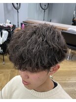アレス バイ シカ 神戸三宮元町店(ALLES by Cica)&nbsp;神戸／三ノ宮／元町メンズサロンアイロンセットのようなパーマ