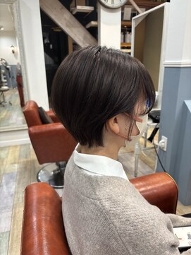 カザック(kazak) 伸ばしかけショートボブ