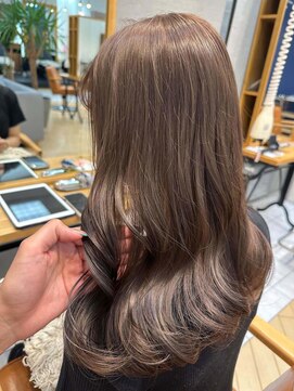 ユニ バイ マグ 長野店(Uni.by Mag) ブリーチなしダブルカラー透明感抜群ミルクティーグレージュ