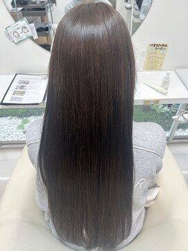 エミュ 天文館店(eMu) 新生活に向けて落ち着きブラウン