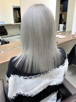 バランス 原宿 表参道(balance)&nbsp;ホワイトブロンド×レイヤーカット