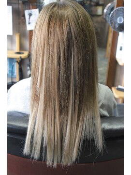 オーバーキャプテンネイキッド(OVER CAPTAIN NAKED) エクステで完成させる★グラデーションエクステ