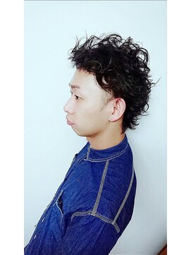 ルシュ(Leshu) ツーブロックウェーブヘア