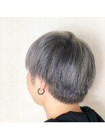 アッシュタカサキ(ash takasaki)&nbsp;10代20代　モイスチャーマッシュ×グレーアッシュ／ショート