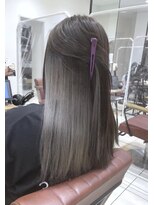 クアトログランシュ ひたちなか店(QUATRO×GranCieux)&nbsp;インナーカラー×シルバーグレージュ