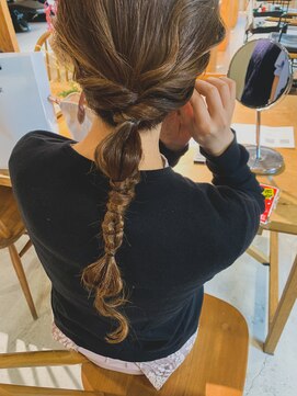 ネイビー(nvy) 個性派編みおろし