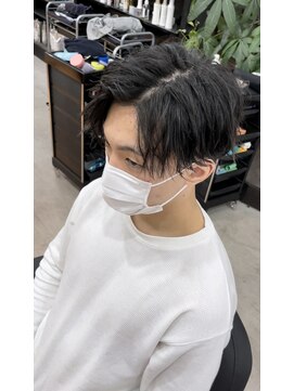 ザ ホワイトノート(The WHITE NOTE) アップバングマッシュ熊本ツイストスパイラルメンズパーマ