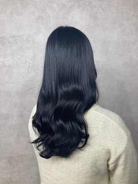 モイ(moy) ツヤ感ロングヘア