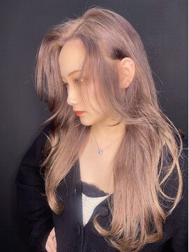 カルフール ロハス 草加東口店(Carrefour LOHAS) 透明感ピンクベージュ