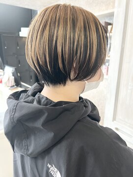 キャアリー(Caary) 福山Caaryアンブレラカラーコントラストお洒落丸みショート20代