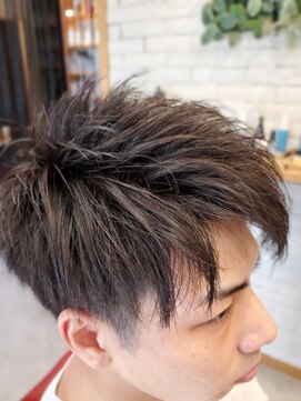 バルビエーレ アーディ(Barbier Adi) ツーブロック