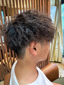 バグスドゥア(Bagus dua) 刈り上げツイスト