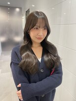 スノッブサンク(Snob ciNQ)&nbsp;レイヤーカット/顔まわりカット/グレージュカラー