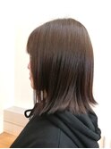 きりっぱなしボブ×透明感カラー