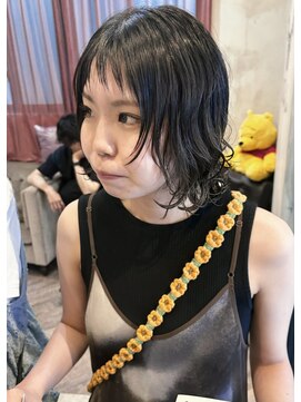 クイン(qin) シャギーバングショートウルフ