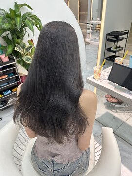 ロンドルピナス 小倉(Lond Lupinus) ミディアムヘア暗めカラー/デザインカラー/フェイスフレーミング