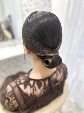 サクララ(Sakura la) シニヨン