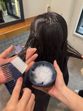 髪の内部の質感チェンジ＆形状ケア　トリートメント