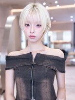 イルハバナ 渋谷(ill HAVANA)&nbsp;20代30代大人かわいい/斜めバング/デザインカラー/ショートボブ