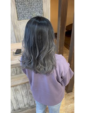 モアムー(Moremuu) 【長尾】グラデーション×シルバーグレー