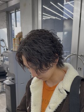 オーバル ジングウマエ(OVARL jingumae) 緩め縦落ちパーマ