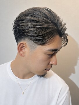 ブラッシュ アップ(Brush Up) ハーフバック×白髪ぼかしハイライト