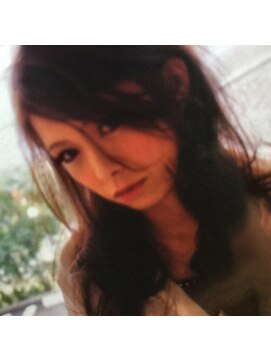 アンナ ヘアアンドアイズ(AnNa hair&eyes) アンニュイ前髪のセクシーロング