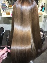 リアリス フレーゼ(Realis Fleuze)&nbsp;【Realis Fleuze】髪質改善☆艶髪トリートメント