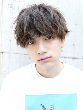 フィフス(fifth) コンマヘアスパイラルパーマツイストパーマツーブロック