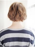 ふわくしゅカールのショートボブ