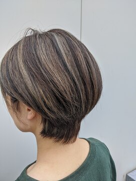 アルス ウィズ アクロス オモテサンドウ(aluss with AKROS omotesando) 小顔３Ｄカラー