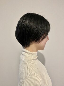 ゴーズゴードットビー 吉祥寺(go s go .b) 大人可愛い暗髪丸みショート【吉祥寺】【イルミナカラー】