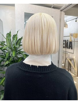 ジーナ(XENA) 【YUI】クリーミーホワイトブロンド