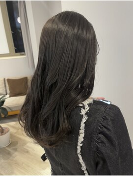 ルクス ヘア パートナー(Luxe HAIR PARTNER) イルミナカラー×ダークグレー