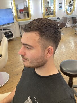 コワファースト 別府 フェードカット