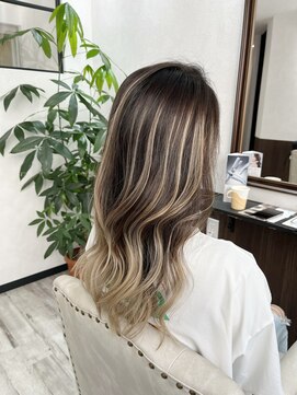 ベルヘアーデザイン 堺東(Belle hair Design) バレイヤージュ/グラデーション