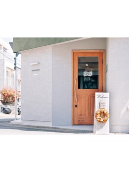 ≪東野/無料駐車場≫お子様OKでママに嬉しい♪戸建て改装のプライベートサロンだから気兼ねなく通える◎