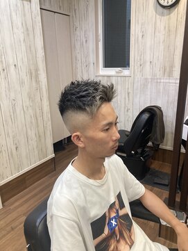 ライズヘアー(RISE HAIR) スキンフェード＋ハイライト