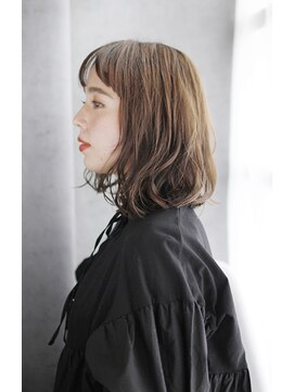 シュシュット(chouchoute) レイヤーカットウェットヘアデザインカラーオリーブベージュ/214