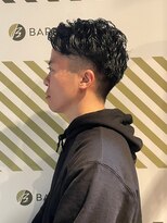 バーバーバー アカバネ(BARBER-BAR AKABANE) 色気が滲み出る大人の男の毛流れハーフバック#2