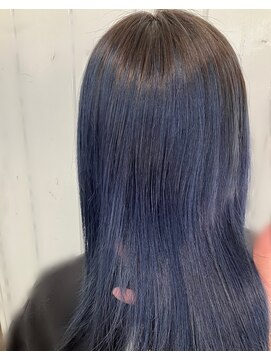 グロウトヨサキワン(GLOW TOYOSAKI ONE) 根元残しヘアカラー