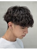 緩めシャドウ波巻きスパイラルマッシュパーマ刈り上げ重めツイ