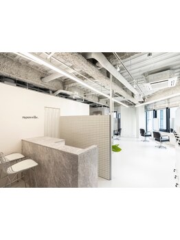 日々の喧騒から離れて落ち着く、非日常の特別空間であなただけのサロンタイムをお過ごしください＊