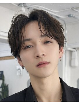 ポーチバイハニー オモテサンドウ(PORCH by HONEY omotesando) シャドウパーマ/刈り上げセンターパート/フェザーパーマ