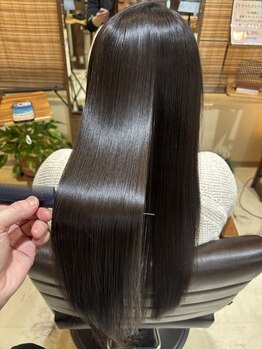 イリーブ(elieve)の写真/ダメージヘアを憧れの美髪・艶髪に！髪質に合わせた３段階トリートメントで理想の髪質へ♪